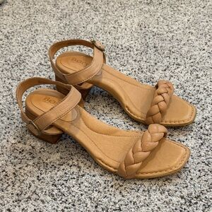 Born Women's Tan Braided Strap Sandals, size 9